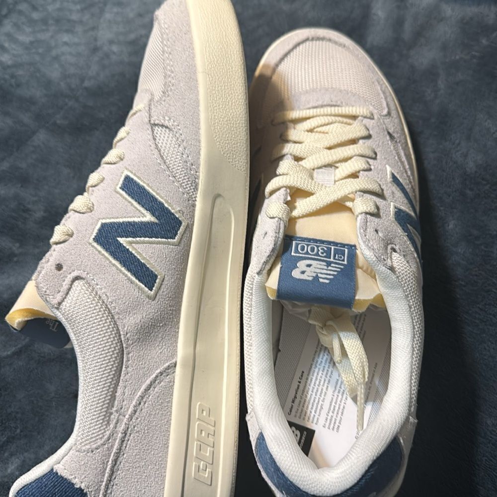 New Balance CT 300 Sz 9.5 Women’s 8 Men’s - Picture 3 of 4